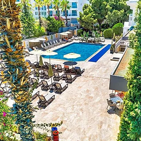 Rose Garden Premium Hotel