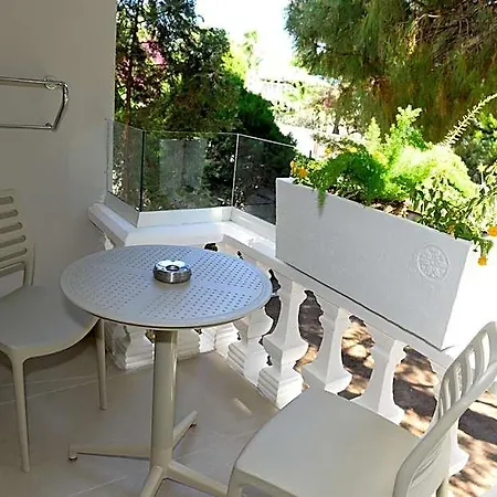 Hotel Rose Garden Premium *